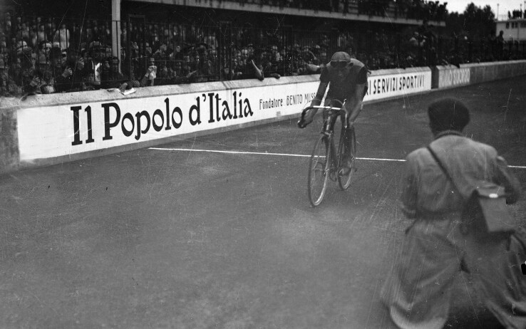 Giro d'Italia 140, l'arrivo a Modena di Fausto Coppi Giro d'Italia 140, l'arrivo a Modena di Fausto Coppi