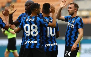 L'Inter ritrova i tifosi a San Siro: 7-0 al Pisa