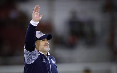 Medico Maradona: "Sta bene, resta in osservazione"