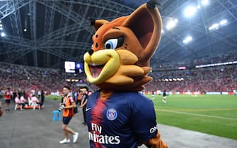 SINGAPORE - JULY 28: Paris Saint Germain mascot Germain le Lynx walks during the International Champions Cup match between Arsenal and Paris Saint Germain at the National Stadium on July 28, 2018 in Singapore.  (Photo by Thananuwat Srirasant/Getty Images  for ICC)