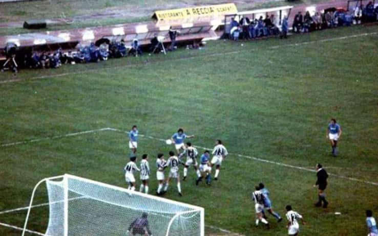 Napoli-Juve del 1985: la punizione di Maradona