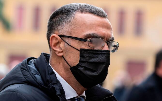 Paolo Rossi I Compagni Dell Con Lui Fino All Ultimo Le Foto Dal Funerale Sky Sport