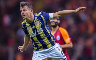 Emre Belozoglu of Fenerbahce SK during the Turkish Spor Toto Super Lig match between Galatasaray SK and Fenerbahce AS at the Turk Telekom Arena  on September 28, 2019 in Istanbul, Turkey(Photo by VI Images via Getty Images)