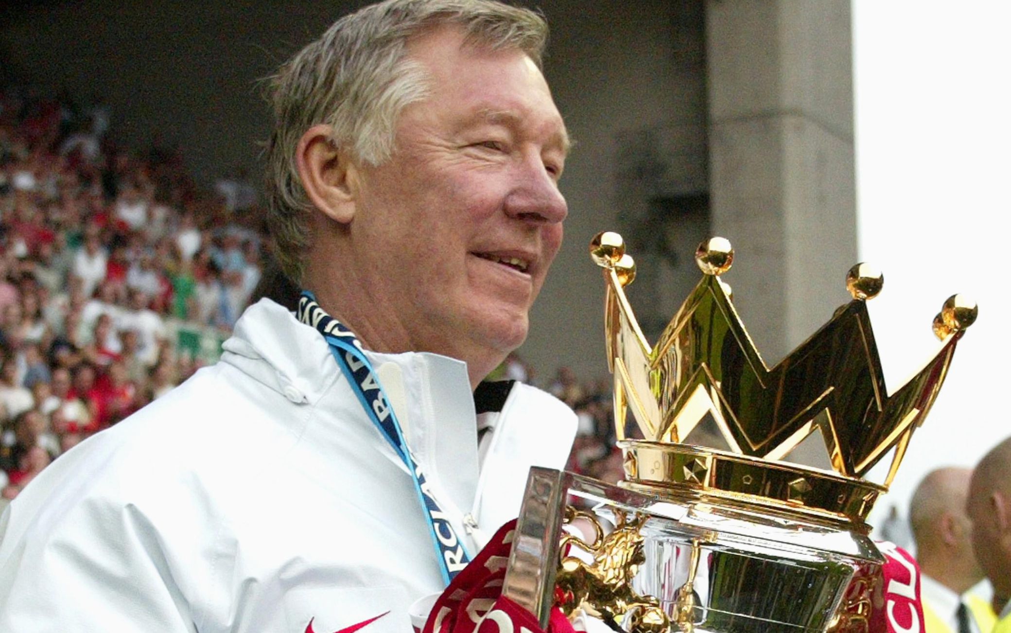 Premier, Sir Alex Ferguson compie 80 anni. Gli auguri del Manchester ...