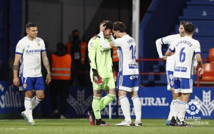 La festa per il gol di Alvarez