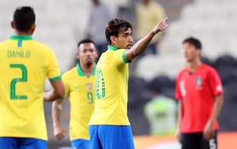 epa08008453 Lucas Paqueta (2-R) of Brazil celebrates after scoring the 1-0 lead during the International Friendly soccer match between Brazil and South Korea in Abu Dhabi, United Arab Emirates, 19 November 2019.  EPA/ALI HAIDER