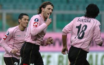 PA 23-02-2006-SPR-CALCIO:PALERMO-SLAVIA PRAGA
I'attaccante del Palermo,Denis Godeas,esulta dopo il gol  MIKE PALAZZOTTO/ANSA