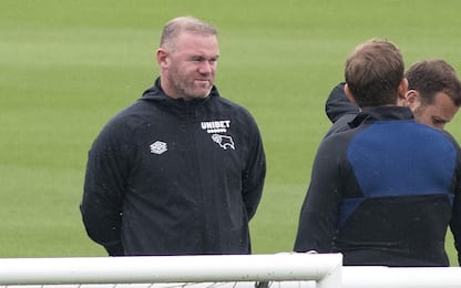 Rooney fa male a un suo giocatore: stop di 3 mesi