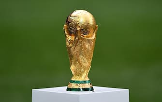 epa07593443 (FILE) - The World Cup trophy during the FIFA World Cup 2018 final between France and Croatia in Moscow, Russia, 15 July 2018, reissued 23 May 2019. Media reports state that Fifa, the soccer world governing body, has abandoned plans to expand the 2022 World Cup in Qatar to 48 teams. (RESTRICTIONS APPLY: Editorial Use Only, not used in association with any commercial entity - Images must not be used in any form of alert service or push service of any kind including via mobile alert services, downloads to mobile devices or MMS messaging - Images must appear as still images and must not emulate match action video footage - No alteration is made to, and no text or image is superimposed over, any published image which: (a) intentionally obscures or removes a sponsor identification image; or (b) adds or overlays the commercial identification of any third party which is not officially associated with the FIFA World Cup)  EPA/FACUNDO ARRIZABALAGA   EDITORIAL USE ONLY *** Local Caption *** 54492787