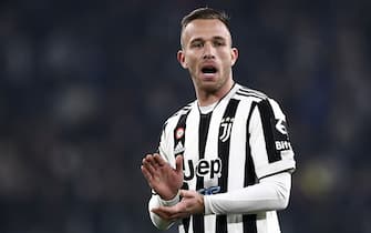 TURIN, ITALY - December 21, 2021: Arthur Melo of Juventus FC gestures during the Serie A football match between Juventus FC and Cagliari Calcio. (Photo by Nicolò Campo/Sipa USA)