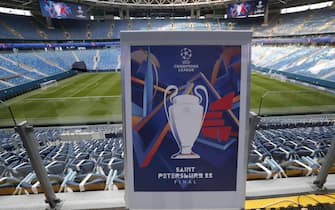 epa09776960 (FILE) - The official 2022 UEFA Champions League Final banner on display at the Krestovsky Stadium in St. Petersburg, Russia, 22 September 2021 (re-issued on 22 February 2022). European football's governing body UEFA is assessing to move the 2022 UEFA Champions League final from St. Petersburg due to the ongoing Ukraine crisis.  EPA/ANATOLY MALTSEV *** Local Caption *** 57187548