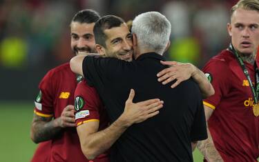 Inter, fiducia per Mkhitaryan: arriverebbe a zero