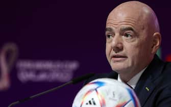 epa10313978 FIFA President Gianni Infantino addresses a press conference in Doha, Qatar, 19 November 2022. The FIFA World Cup Qatar 2022 will take place from 20 November to 18 December 2022.  EPA/MOAHAMED MESSARA