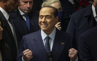 Berlusconi esce dalla terapia intensiva: le news