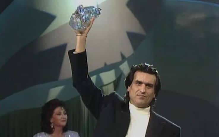 Toto Cutugno vince l'Eurofestival 1990