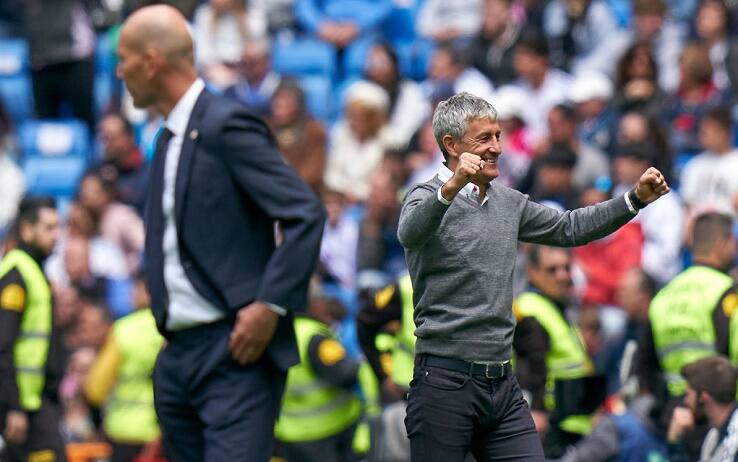 Quique Setién festeggia una vittoria contro il Real Madrid di Zinedine Zidane