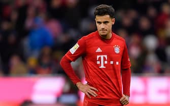 MUNICH, GERMANY - DECEMBER 14: (BILD ZEITUNG OUT) Philippe Coutinho of FC Bayern Muenchen looks on during the Bundesliga match between FC Bayern Muenchen and SV Werder Bremen at Allianz Arena on December 14, 2019 in Munich, Germany. (Photo by TF-Images/Getty Images)