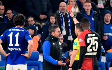 Schalke 04, l'assurda espulsione di Wagner. FOTO