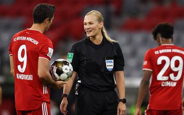 Bayern-Borussia, la Steinhaus primo arbitro donna