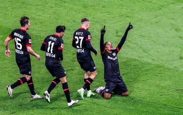 Il Bayer vince ancora ed è in testa: +1 sul Bayern