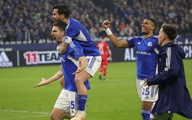 Zampata salvezza Schalke: 5-2 all'Hertha Berlino