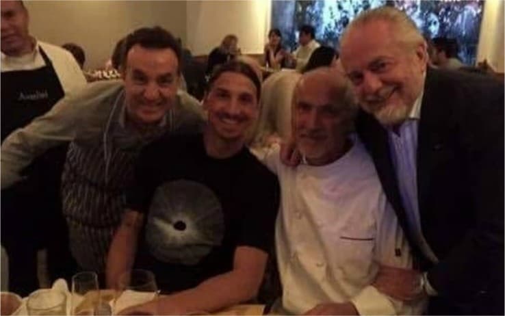 Ibrahimovic e De Laurentiis in un ristorante di Los Angeles Ibrahimovic e De Laurentiis in un ristorante di Los Angeles