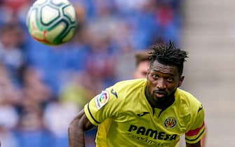 BARCELONA, SPAIN - OCTOBER 20: Andre Zambo Anguissa of Villarreal CF looks the ball during the Liga match between RCD Espanyol and Villarreal CF at RCDE Stadium on October 20, 2019 in Barcelona, Spain. (Photo by Quality Sport Images/Getty Images)