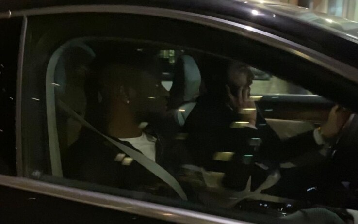 Moses a Milano insieme al suo entourage