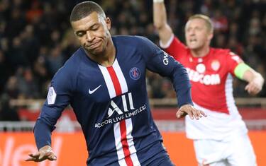 Mbappé: "Real? Concentrato sul Psg, poi vedremo"
