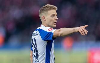 1200977666 BERLIN, GERMANY - JANUARY 19: Santiago Ascacibar of Hertha BSC gestures during the Bundesliga match between Hertha BSC and FC Bayern Muenchen at Olympiastadion on January 19, 2020 in Berlin, Germany. (Photo by Boris Streubel/Getty Images)