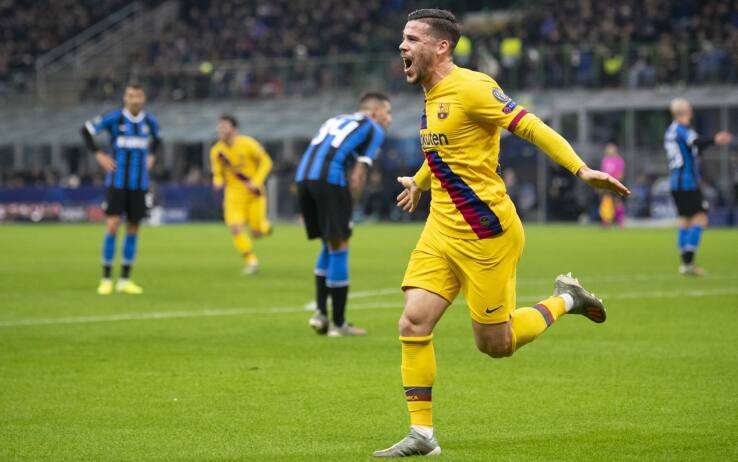 Carles Perez festeggia il suo primo gol in Champions League, realizzato a San Siro contro l'Inter (10 dicembre 2019)