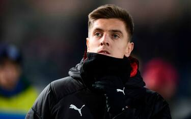 Milan vede l'agente di Piatek: futuro in Premier?