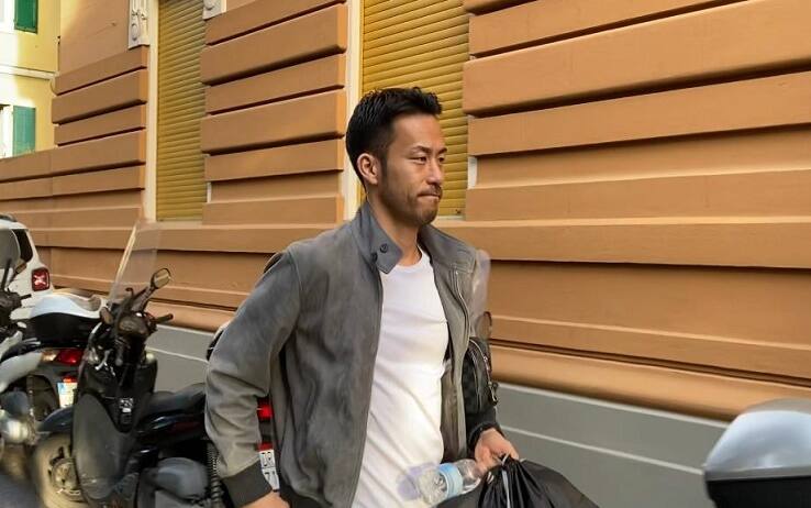 Yoshida alle visite mediche con la Sampdoria