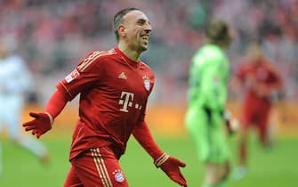 epa03122855 Munich's Franck Ribery celebrates after scoring the opening goal during the Bundesliga soccer match between FC Bayern Munich and FC Schalke 04 at Allianz-Arena in Munich, Germany, 26 February 2012.
(ATTENTION: EMBARGO CONDITIONS! The DFL permits the further utilisation of the pictures in IPTV, mobile services and other new technologies only no earlier than two hours after the end of the match. The publication and further utilisation in the internet during the match is restricted to 15 pictures per match only.)  EPA/ANDREAS GEBERT