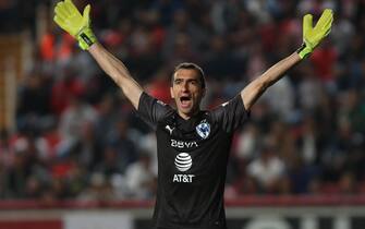 epa08053845 Goalkeeper Marcelo Barovero of Monterrey celebrates his victory against Necaxa after the second leg of the Mexican soccer league semifinals between Necaxa and Monterrey, at the Victoria Stadium in Aguascalientes, Mexico, 07 December 2019.  EPA/LUIS RAMIREZ