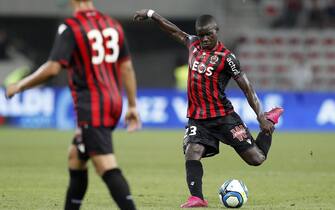 epa07767044 Malang Sarr of OGC Nice in action during the French Ligue 1 soccer match, OGC Nice vs Amiens SC, at the Allianz Riviera stadium, in Nice, France, 10 August 2019.  EPA/SEBASTIEN NOGIER