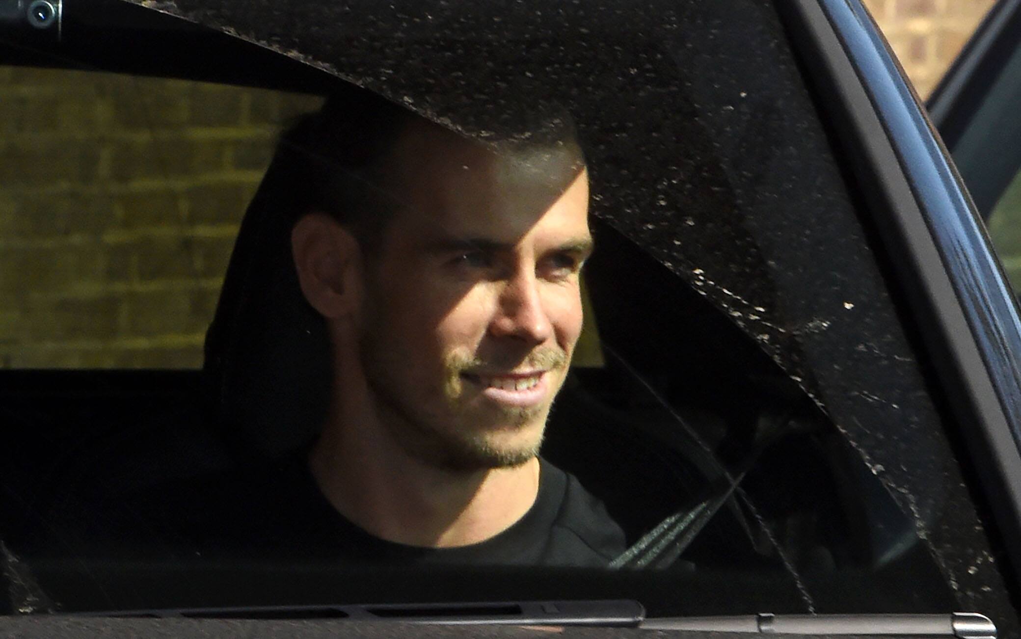 Gareth Bale raggiunge il centro sportivo del Tottenham