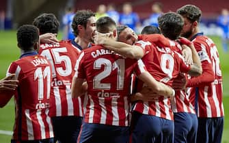 Players of Atletico de Madrid
 during the La Liga match between Atletico de Madrid and Getafe CF played at Wanda Metropolitano Stadium on December 29, 2020 in Madrid, Spain. (Photo by Ruben Albarr&#xe1;n/PRESSINPHOTO)