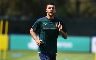 SANTA MARGHERITA DI PULA, ITALY - MAY 25: Lorenzo Pellegrini of Italy in action during training session at Forte Village Resort on May 25, 2021 in Santa Margherita di Pula, Italy. (Photo by Claudio Villa/Getty Images)