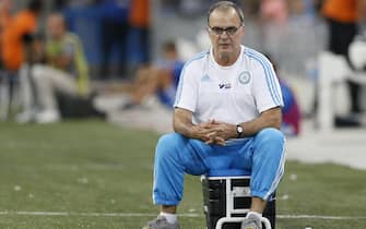 FRANCE SOCCER LEAGUE 1 epa04877791 Olympique Marseille Argentinean head coach Marcelo Bielsa reacts during the soccer league 1 match between Olympique Marseille and SM Caen, at Velodrome stadium, Marseille, Southern France, 8 August 2015. Bielsa announced his resignation from the soccer club, in a surprise move, minutes after Olympique Marseille's 0-1 loss to SM Caen. EPA/GUILLAUME HORCAJUELO