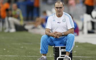 epa04877791 Olympique Marseille Argentinean head coach Marcelo Bielsa reacts during the soccer league 1 match between Olympique Marseille and SM Caen, at Velodrome stadium, Marseille, Southern France, 8 August 2015. Bielsa announced his resignation from the soccer club, in a surprise move, minutes after Olympique Marseille's 0-1 loss to SM Caen.  EPA/GUILLAUME HORCAJUELO