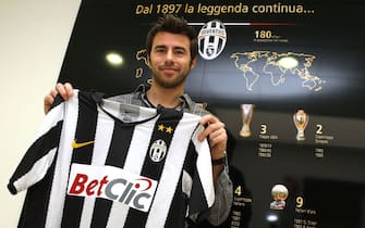 Juventus - Nuovo acquisto Andrea Barzagli Juventus Center - Vino
