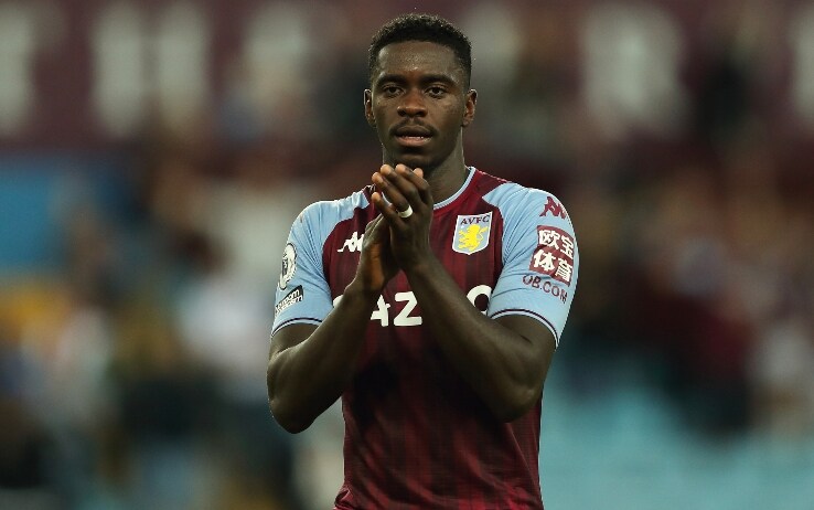 Tuanzebe, difensore dell'Aston Villa in prestito dal Manchester United