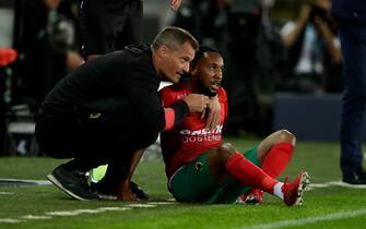 BRUGGE, BELGIUM - SEPTEMBER 10: headcoach Alexander Blessin of KV Oostende during the Jupiler Pro League match between Club Brugge and KV Oostende at Jan Breydelstadion on September 10, 2021 in Brugge, Belgium (Photo by Broer van de Boom/BSR Agency/Getty Images)