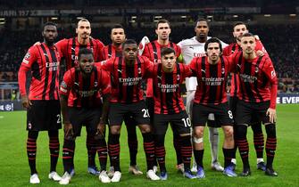MILAN, ITALY - DECEMBER 07: Players of AC Milan pose for a team photograph prior to the UEFA Champions League group B match between AC Milan and Liverpool FC at Giuseppe Meazza Stadium on December 07, 2021 in Milan, Italy. (Photo by Valerio Pennicino - UEFA/UEFA via Getty Images)