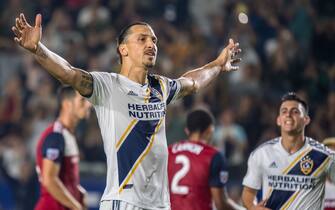 CARSON, CA - AUGUST 14:  Zlatan Ibrahimovic #9 of Los Angeles Galaxy celebrates second goal during the Los Angeles Galaxy's MLS match against FC Dallas at the Dignity Health Sports Park on August 14, 2019 in Carson, California.  Los Angeles Galaxy defeated FC Dallas 2-0.  (Photo by Shaun Clark/Getty Images)