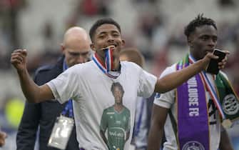 PARIS, FRANCE - April 27: Wesley Fofana #5 of Saint-Etienne and The Saint-Etienne team celebrate their victory during the Toulouse FC U19's V Saint-Etienne U19's in the Gambardella Cup final at the Stade de France on April 27th 2019 in Paris, France (Photo by Tim Clayton/Corbis via Getty Images)