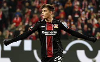 epa07353644 Leverkusen's Kai Havertz celebrates  scoring the 2-1 lead during the German Bundesliga soccer match between 1. FSV Mainz 05 and Bayer Leverkusen in Mainz, Germany, 08 February 2019.  EPA/RONALD WITTEK CONDITIONS - ATTENTION: The DFL regulations prohibit any use of photographs as image sequences and/or quasi-video.