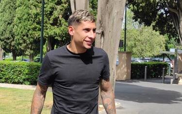 Napoli, Olivera: concluse le visite mediche. VIDEO