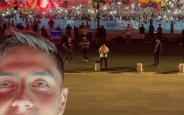 Il video-selfie di Dybala coi tifosi è da brividi!